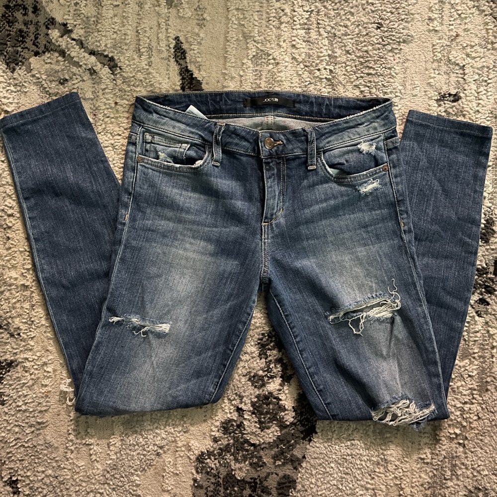 Women's Distressed Blue Jeans